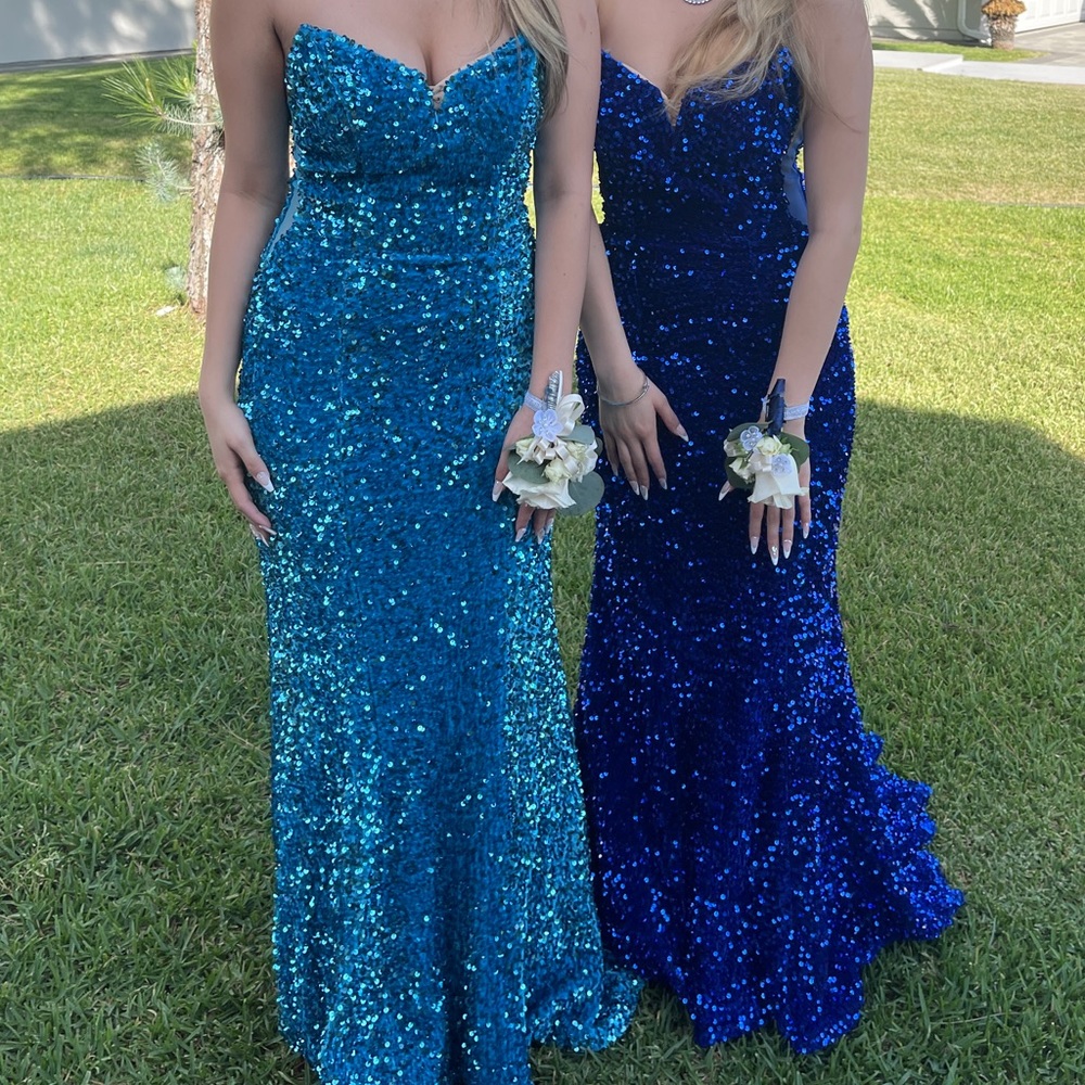PROM dress gown
